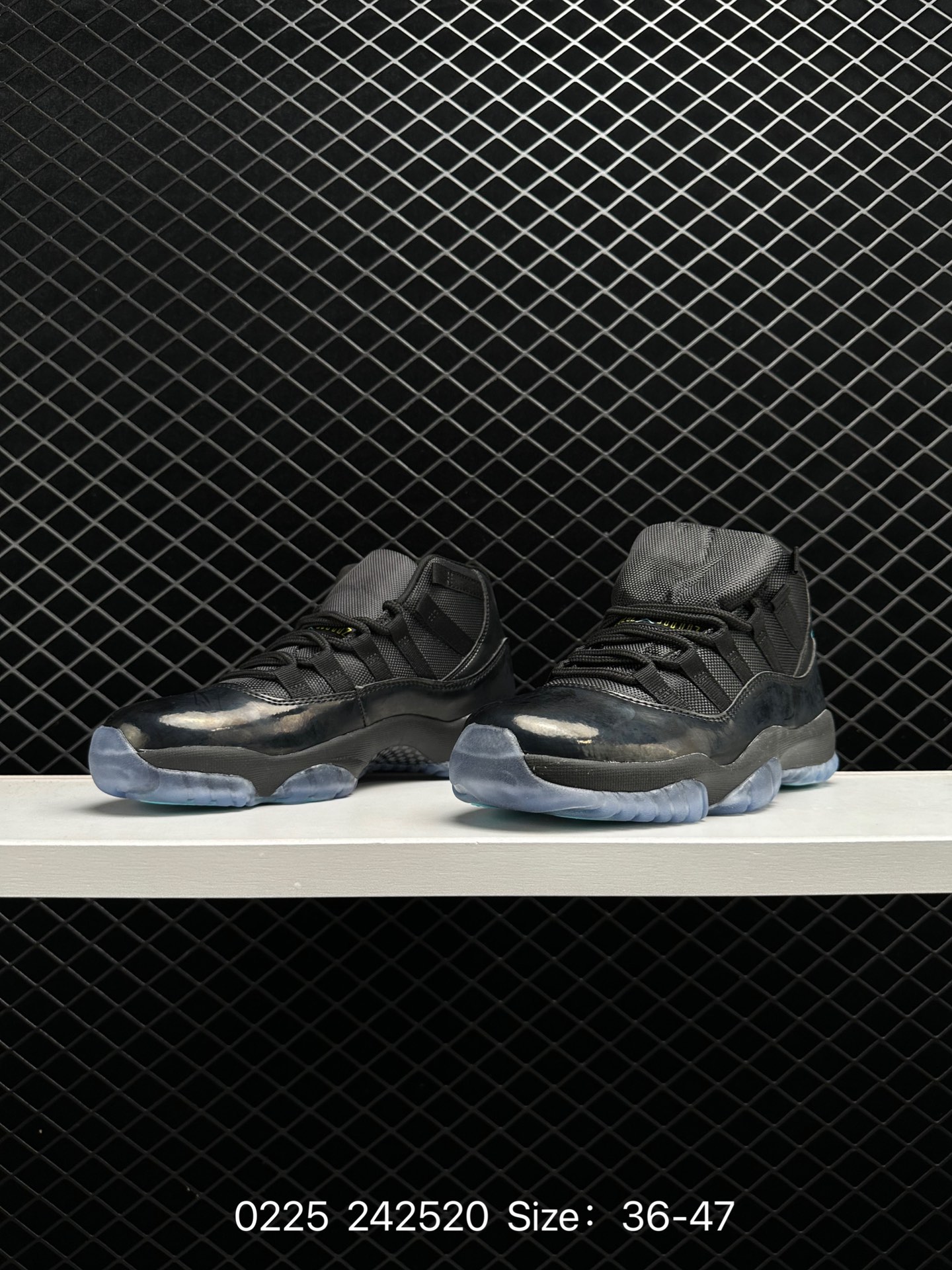 Air Jordan 11 Low “Legend Blue”